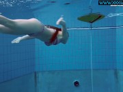 Big bouncing tits underwater