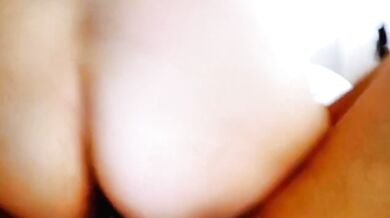 Veteranas Maduras Riding 25 Year Old Man For Creampie