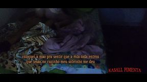 milf safada divide a cama com jovem! jovem veio passar final de semana em sua casa, e ela tramou para que tivessem que dividir a cama