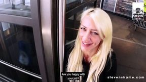 Sensual Harleen's public dirt
