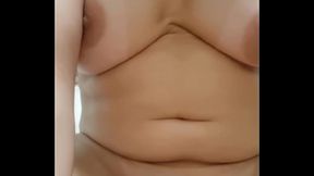 estava sozinha e com muito tesao, peguei meu vibrador e come&ccedil_ei a enfiar no cu ate gozar gostoso