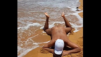 Ladysilva latina gay bunda gostosa pelada na praia