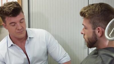 JJ Knight is shagging with his gay mate in this video