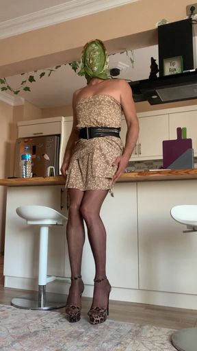 My Uncle's Sexy Arab Wife