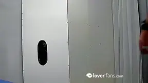 ¡Luchador profesional casado sin cortes se corrió en mi garganta en GloryHole!
