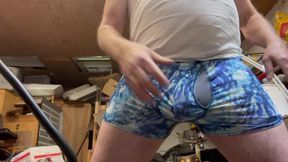 Wood Sander Vibrates My His Cock to Orgasim