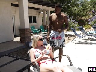 Hawt mother I'd like to fuck bangs sexy stranger on vacation by the pool