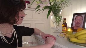 Asian Babe Airi Miyazaki Gives Blowjob Then Faces Wild Hardcore Creampie Adventure