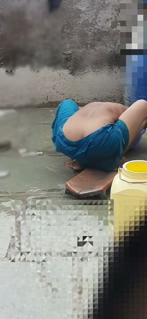StepAunt&amp;#039;s girl stepsister seen bathing in the open in the village Part 3   Clip 1