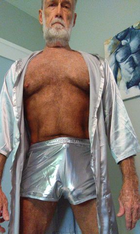 Superhero Cosplay, Breaking Free From Dastardly Villain&#039;s Bonds