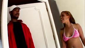 ”Carwashing ebony teen muff bounces on meat”