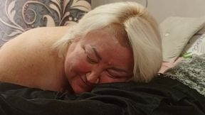 Stepmom gives a high-quality blowjob and I cum in her mouth