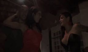 elle soumet une amie au libertinage bien hard