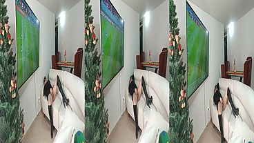 Mi Primamastra Se Calienta Viendo El Partido De España Vs Japon Le encanta tocarse La Concha Y El culo 3