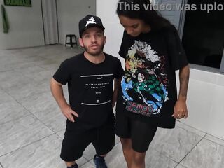 Jasmine seduces dwarf and leads to slaughter