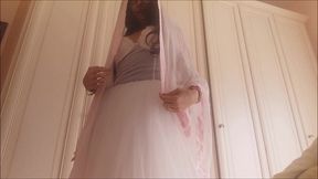 monia is getting married, you can t try it that way