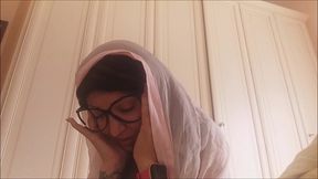 monia is getting married, you can t try it that way