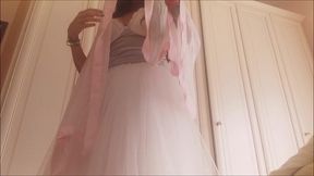 monia is getting married, you can t try it that way
