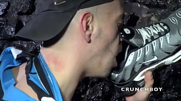 bais&eacute_ par un mec de londres avec une bite enorme