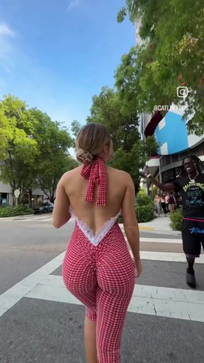 Amateur GF gives a deepthroat blowjob in a group setting with her boyfriend Gyat