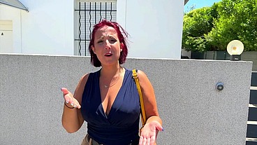 Premier porno pour Vanessa, secrétaire, 30 ans