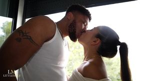 hot latina offers her tight hole to bbc worker 💥