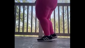 BBM shake her ass like what