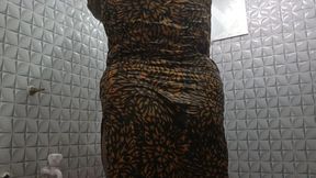 Desi girl bathroom sawoor hottest