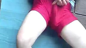 the loser of an amateur wrestling match has to submit to piss desperation, hands tied up (huge load of pee)