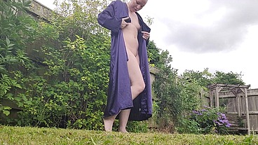 Behind the Scenes shooting outdoor art nude and hoping the weather decides to be nice to us! ☔