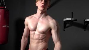 EastBoys: Hardcore sex among muscle amateur