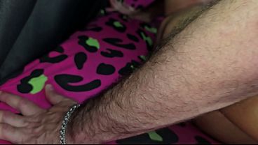 PROFESSOR ENCONTROU 2 DE SEUS ALUNOS NA RUA E LEVOU PARA CASA!OFERECEU PIPOCA E ROLOU FOI UM SEXO ENTRE ELES