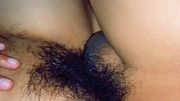 Esposa de 30 años adicta a ver porno y correrse en la polla de su marido viendo cosas🤤 sucias