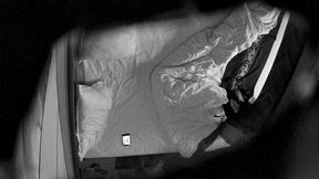 宾馆双机位真实偷拍情侣开房造爱，男友半天不动女友主动求草，侧位打桩女上呻吟声好销魂，还有梅开二度