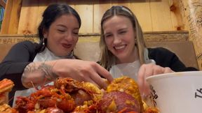 Sea Food Boil MukBang w/ two hot college brats