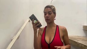 A Esposa do meu amigo me deu a buceta gostoso FULL