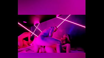 Vid&eacute_o avec une coquine rencontr&eacute_e dans un spa libertin