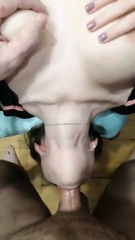 Sladkislivki tits out during deepthroat