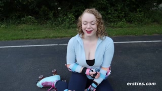 Busty Amateur Sarah Masturbates After Daily Exercise