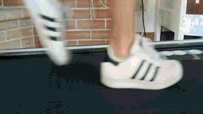 Are you ready to smell my smelly feet? MP4(1280x720)FHD
