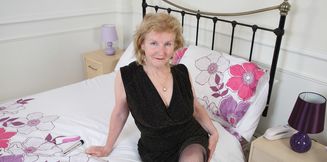 British grandma Pearl loves to masturbate her pierced pussy