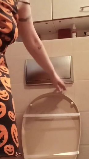 I hope my party guests don't hear me pissing   Clip 2