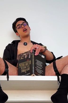 Male Read and Jerking off