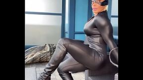 EROTIC HOT FEMALE MUSCLE BABE FBB 26
