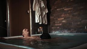 Beautiful Horny MILF Fucked by Stranger in Jacuzzi Vintage Aamateur