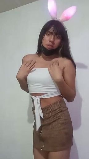 Girl with her husband taking photos to have porn sex
