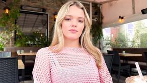 ”Jade, 20 year old girl from Versailles!”