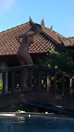 Bali Pissing and Golden Showers Part1