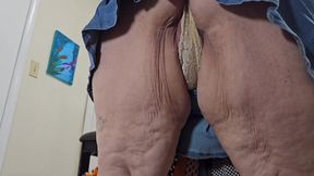 Big ass milf seducing with wide open legs