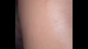 MULATA ROLUDA COMENDO A BUNDA DO BRANQUINHO PUTINHA